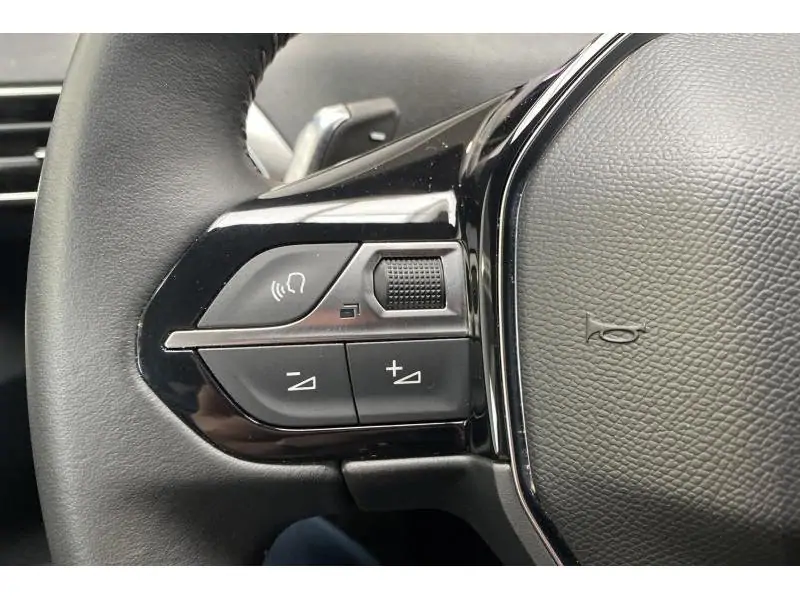 Occasion Peugeot 3008 Allure Pack HYBRID GREY 22