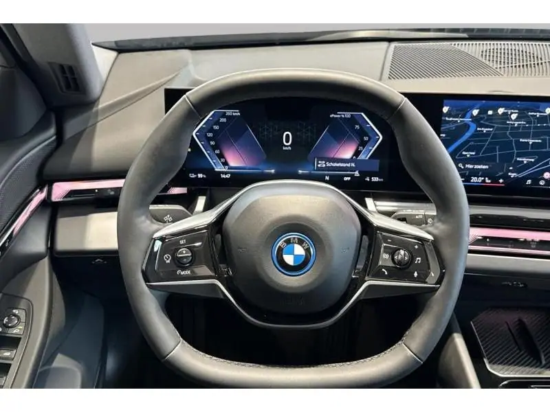 Occasie BMW i5 Touring eDrive40 BLACK 12