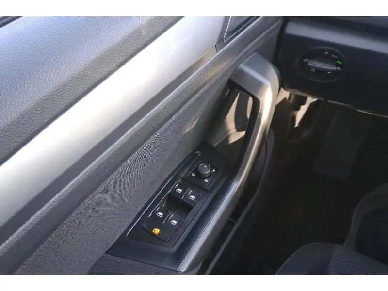 Occasion Volkswagen T-Roc Life 1.0 TSI 110 RED 17