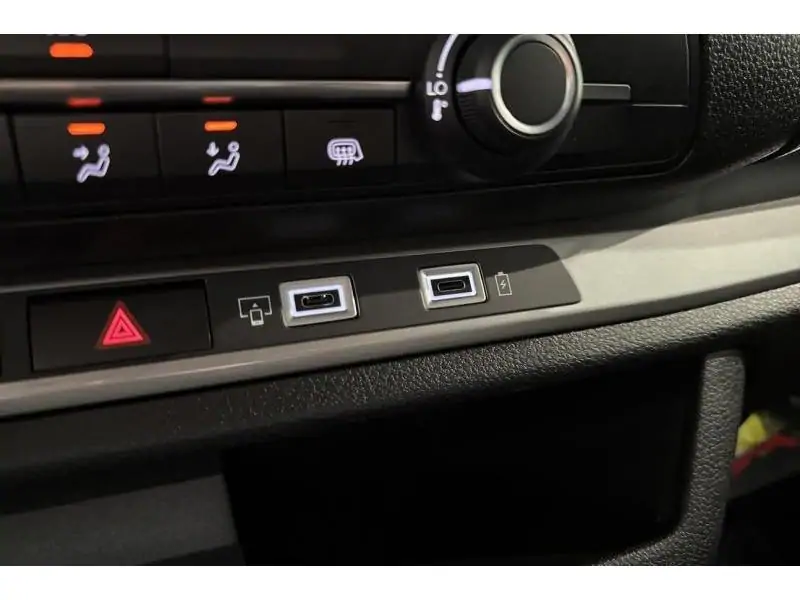 VEHICLE__CONDITION_SERVICE Peugeot e-Expert XL 75 KWH 136CH GREY 28