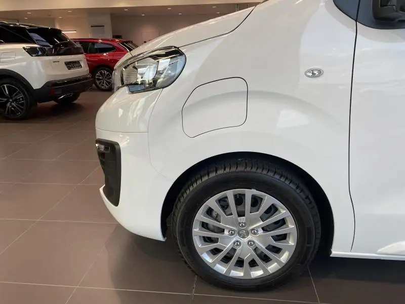 Démo Peugeot Expert e-Expert Standard 75 kWh 136 WHITE 7