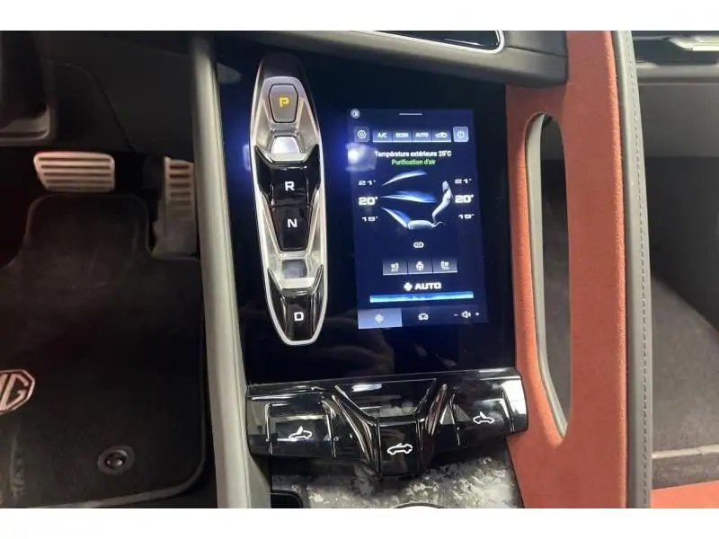 Démo MG CYBERSTER GT RED 12