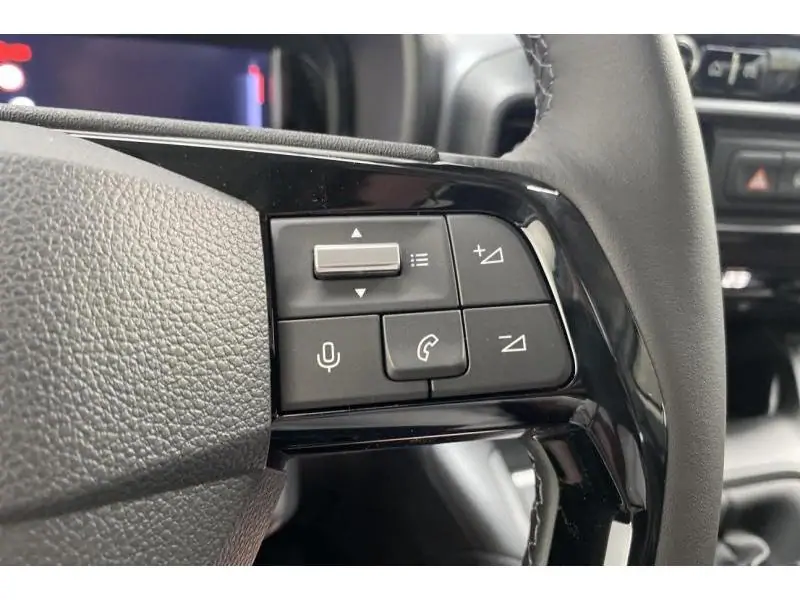 VEHICLE__CONDITION_SERVICE Fiat Doblo L1 5 places*Libre 12/2025 BLACK 24