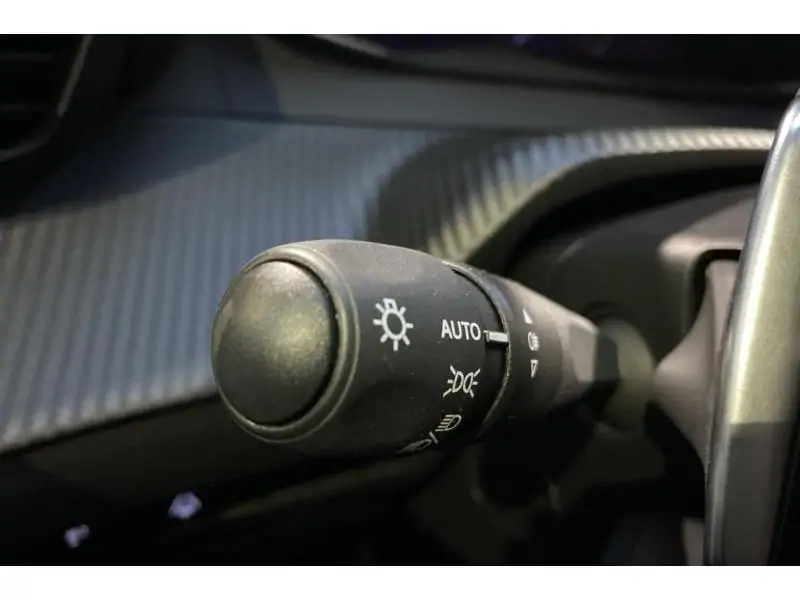 Occasion Peugeot 2008 Allure WHITE 23