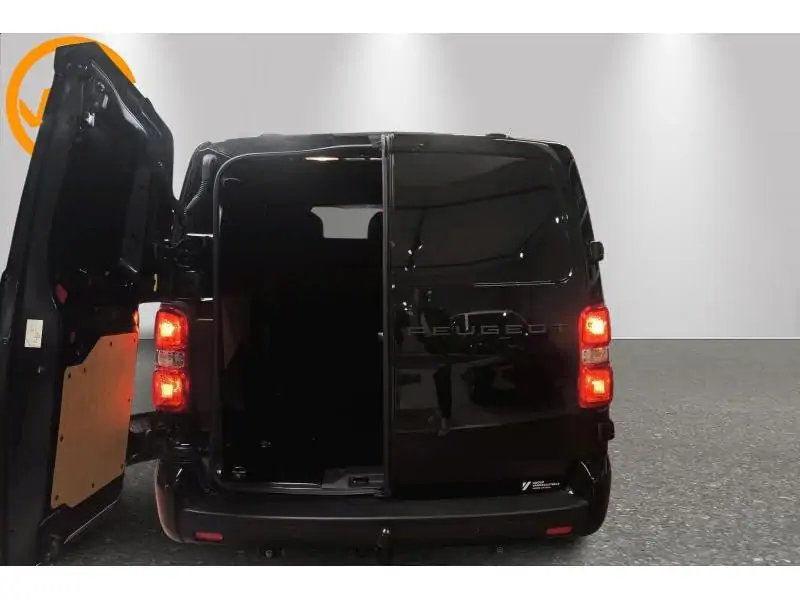 VEHICLE__CONDITION_SERVICE Peugeot Expert Dubbele Cabine 180Pk EAT8 BLACK 19