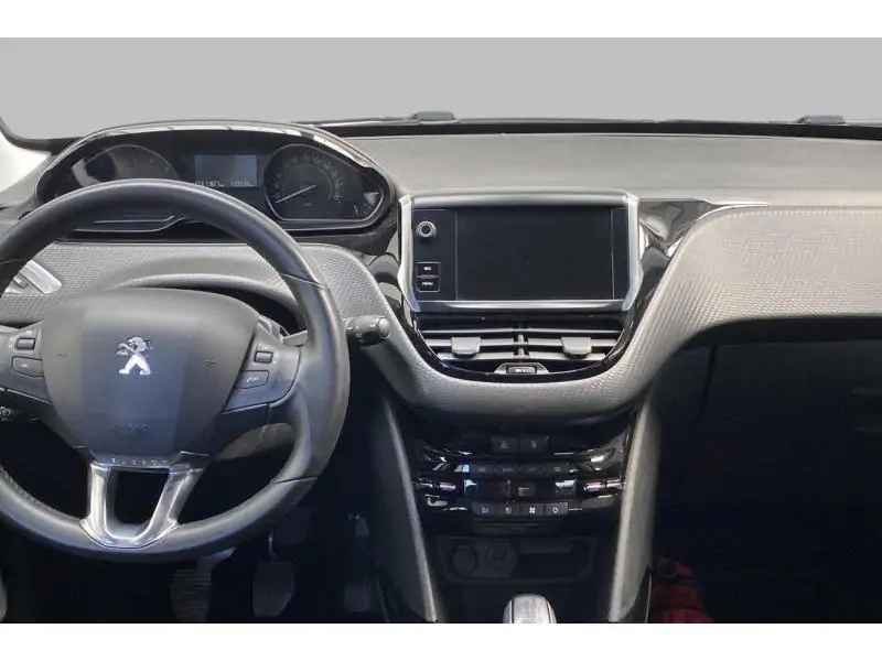 Occasion Peugeot 2008 Signature BLUE 11