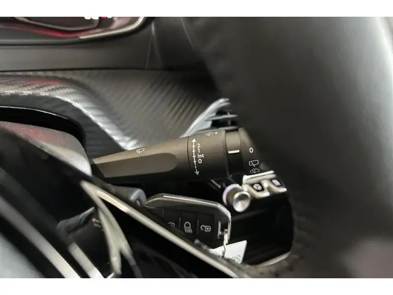 VEHICLE__CONDITION_SERVICE Peugeot 208 STYLE BLACK 22