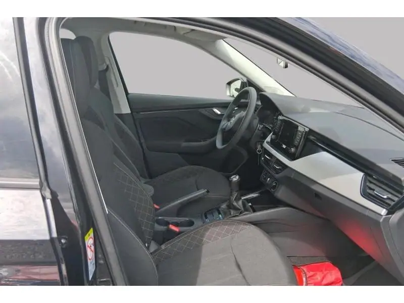 Occasion Skoda Kamiq SUV MANUAL BLACK 8