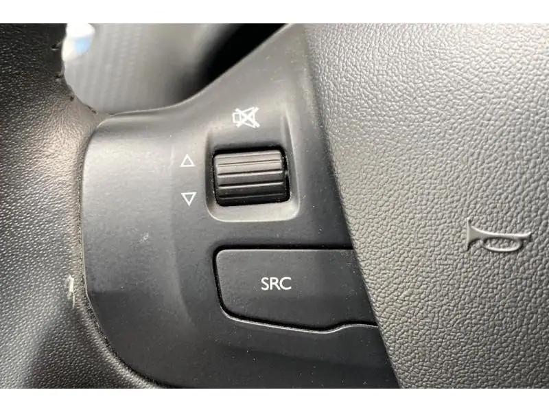 Occasion Peugeot 2008 Signature BLUE 25
