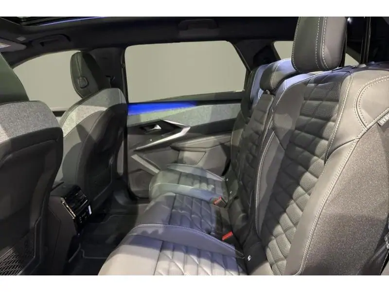 VEHICLE__CONDITION_SERVICE Peugeot 5008 e-5008 GT BLUE 18