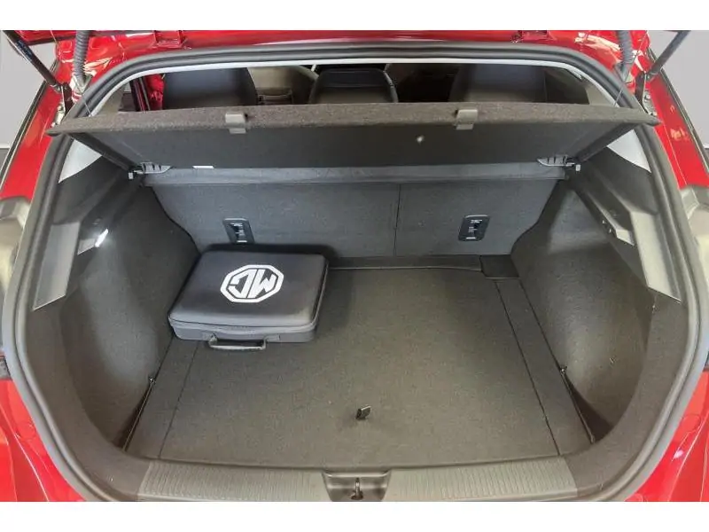 VEHICLE__CONDITION_SERVICE MG MG4 LUXURY TROPHY Extended Range 77 KWH RED 19