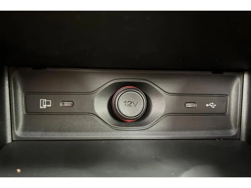 VEHICLE__CONDITION_SERVICE MG HS HEV LUXURY BLACK 26