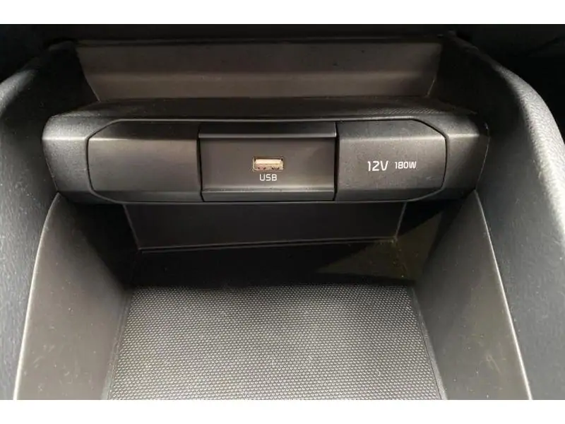 Occasion Kia Stonic Berline MANUAL GREY 36