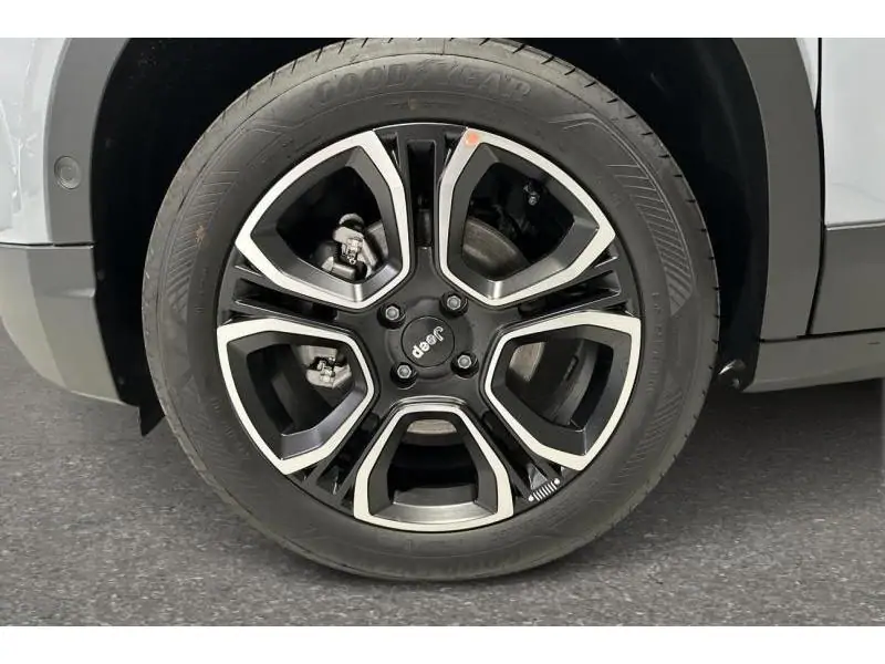 VEHICLE__CONDITION_SERVICE Jeep Avenger E-HYBRID SUMMIT Full Option GREY 20