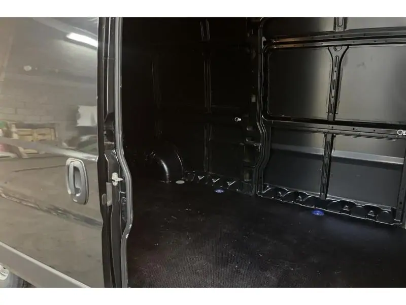 VEHICLE__CONDITION_SERVICE Peugeot Boxer FOURGON L3H2 GREY 18