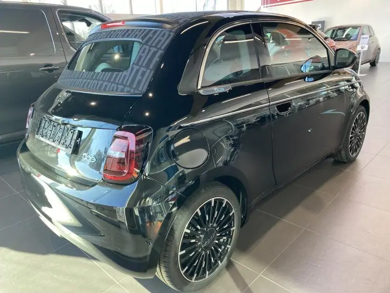 Démo Fiat 500 C 500 BEV Cabrio La Prima BLACK 5