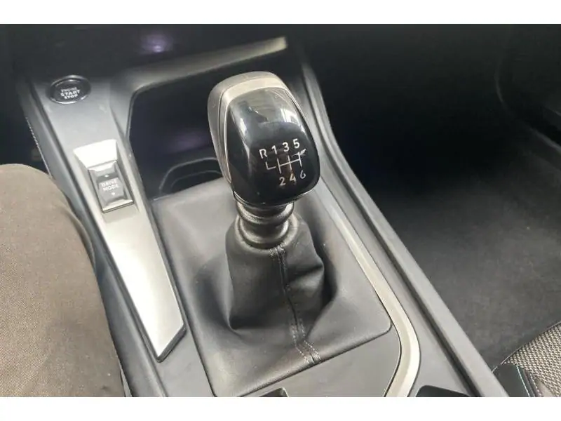 Occasion Peugeot 308 III and e- Allure BLACK 16