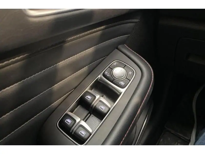 Occasion MG EHS LUXURY PHEV RED 17