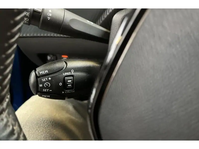 Occasion Peugeot 208 II & e- Allure BLUE 26