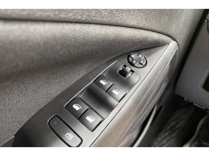 Occasion Opel Crossland ELEGANCE* Clim GPS Caméra GREY 17