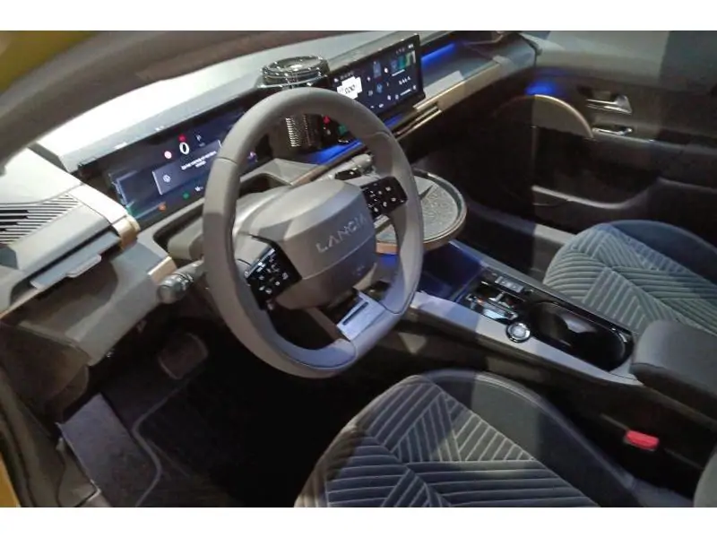VEHICLE__CONDITION_SERVICE Lancia Ypsilon LX HYBRID GOLD 9