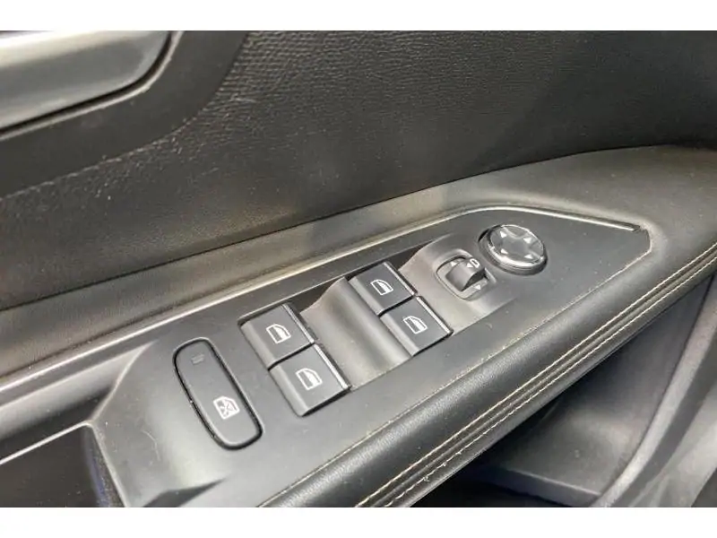 Occasion Peugeot 5008 GT 2.0 BlueHDI EAT8 180 PK GREY 17