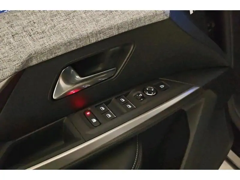 VEHICLE__CONDITION_SERVICE Peugeot 5008 E-GT BLACK 17