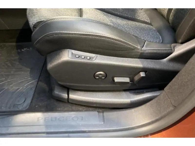 Occasion Peugeot 3008 Allure* Caméra&GPS *Check+ confirmé! ORANGE 26