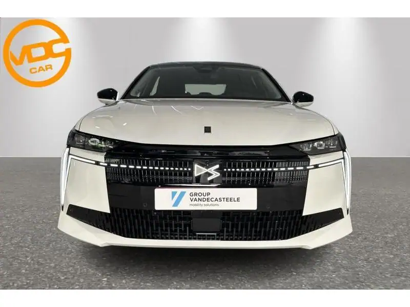 VEHICLE__CONDITION_SERVICE DS Automobiles DS 4 HYBRID 145 ETOILE WHITE 5