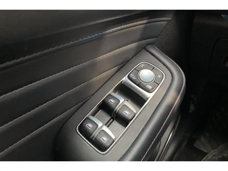 Occasion MG HS MT LUXURY BLACK 17