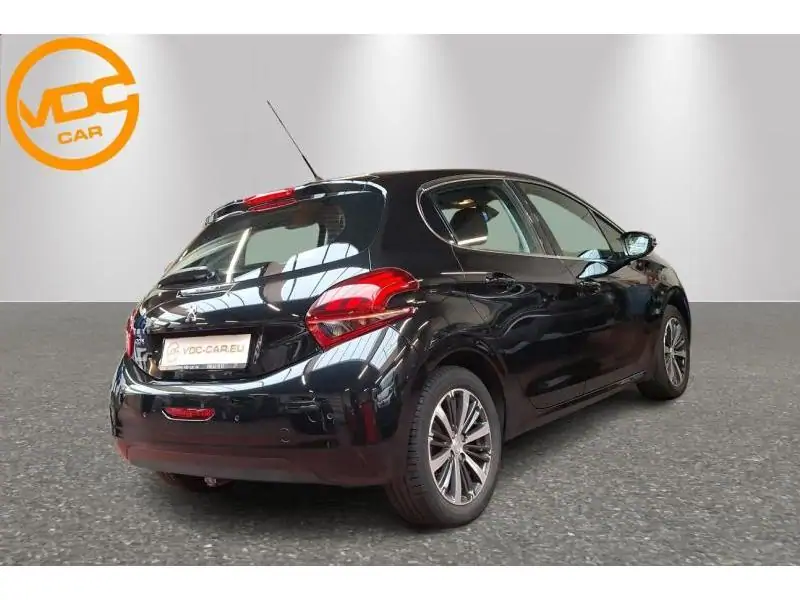 Occasion Peugeot 208 Allure Gps camera 110pk trekhaak BLACK 3
