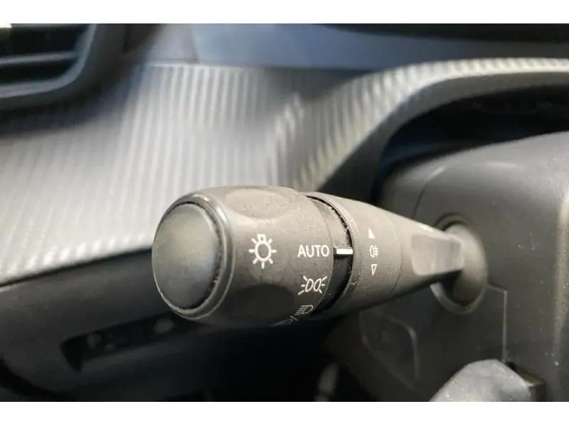 Occasion Peugeot 2008 II Allure BLACK 23