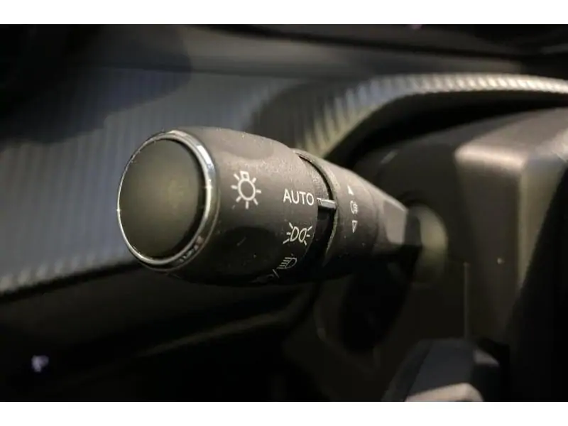 Occasion Peugeot 208 Allure GREY 23