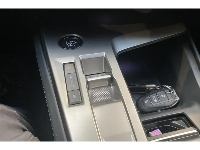 Occasion Peugeot 408 ALLURE PACK GREY 28