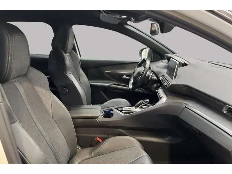 Occasion Peugeot 3008 gt line WHITE 8