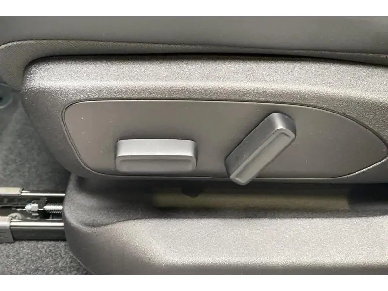 VEHICLE__CONDITION_SERVICE Leapmotor C10 DESIGN hybride REEV GREY 25