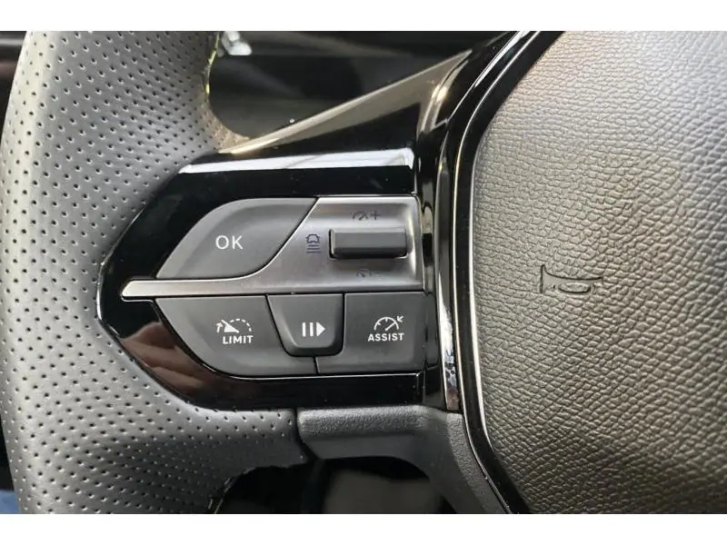 Occasion Peugeot 308 GT - NEW MODEL - HYBRID GREY 24