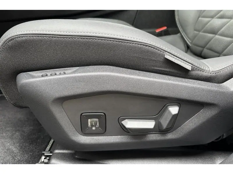 VEHICLE__CONDITION_SERVICE Peugeot 5008 GT*FIRST EDITION BLUE 22