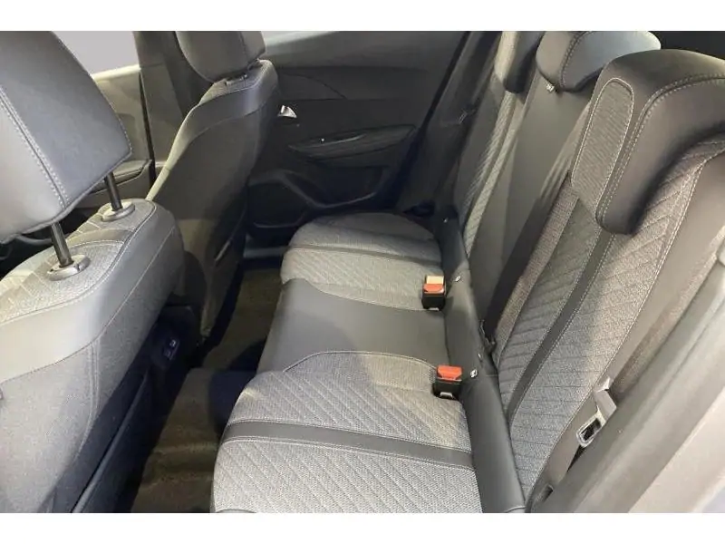 Occasion Peugeot 2008 Allure HYBRID 145 pk GREY 18