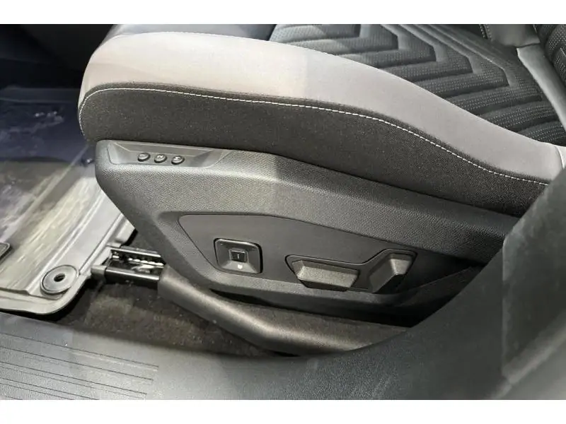 VEHICLE__CONDITION_SERVICE Jeep Compass FIRST EDITION GREY 21