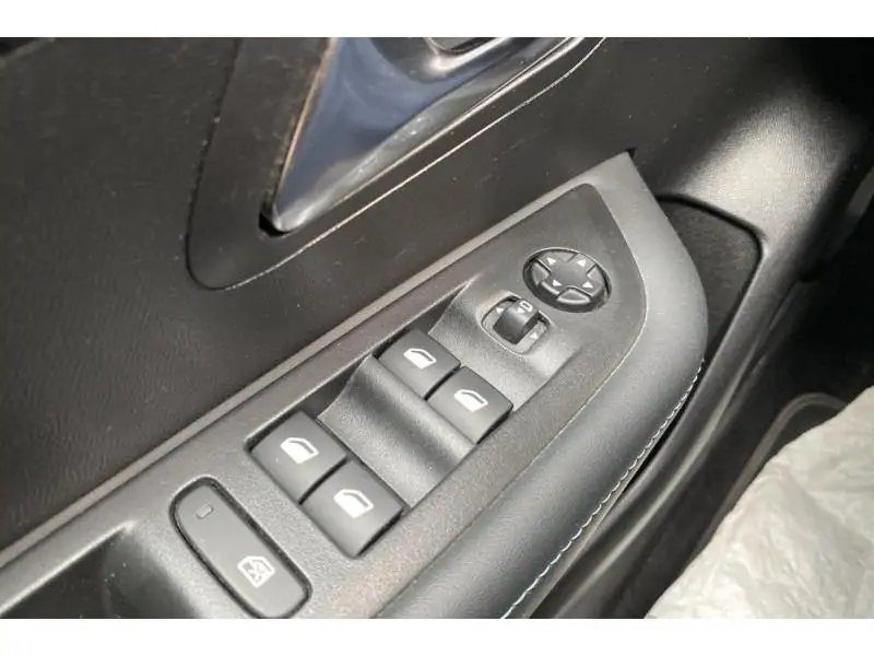 Occasion Peugeot 208 Allure* GPS détecteurs obs. GREY 17