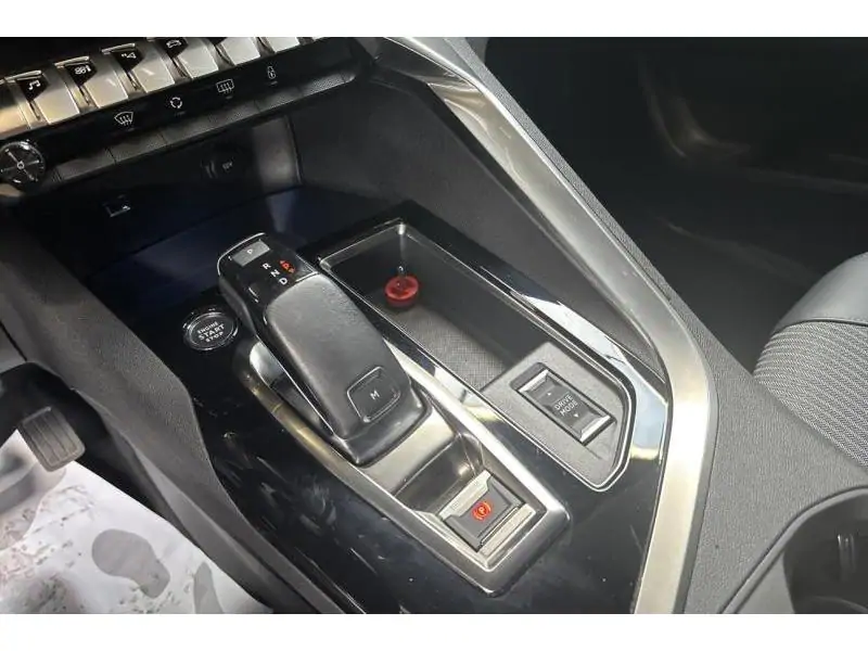 Occasie Peugeot 3008 Allure EAT8 Trekhaak BLUE 16