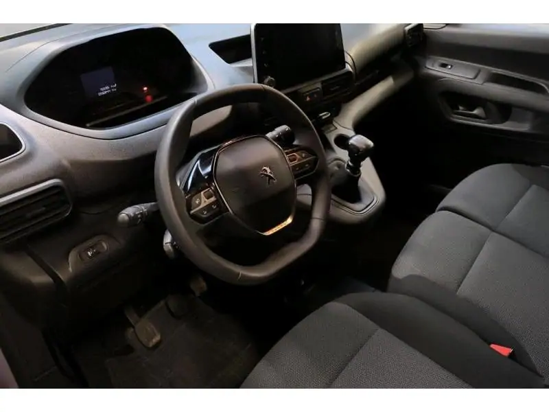 Occasion Peugeot Partner 110PK 3PL CARPLAY GREY 9