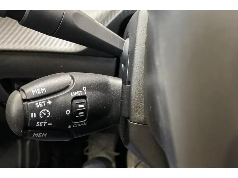Occasion Peugeot 208 Active Pack*Check+ inclus! Courroie OK! GREY 28