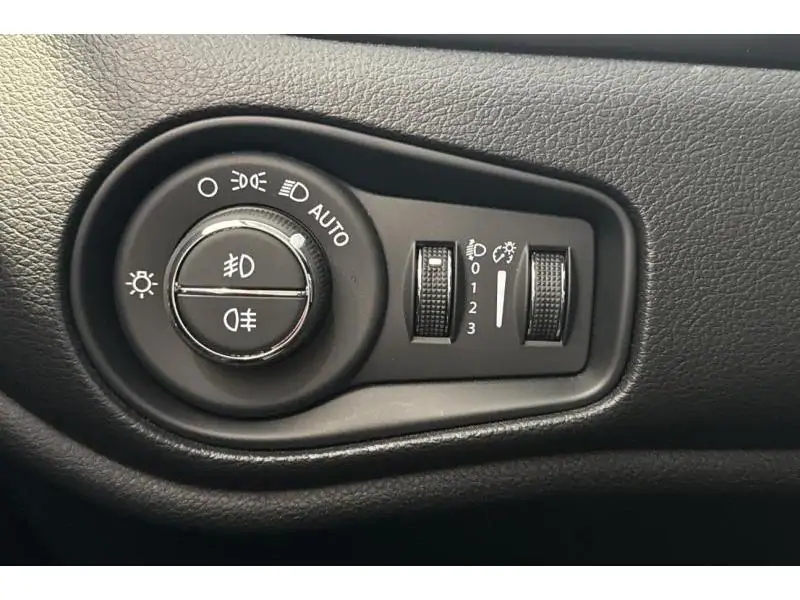 Occasion Jeep Renegade Altitude - GPS - Camera BLACK 26