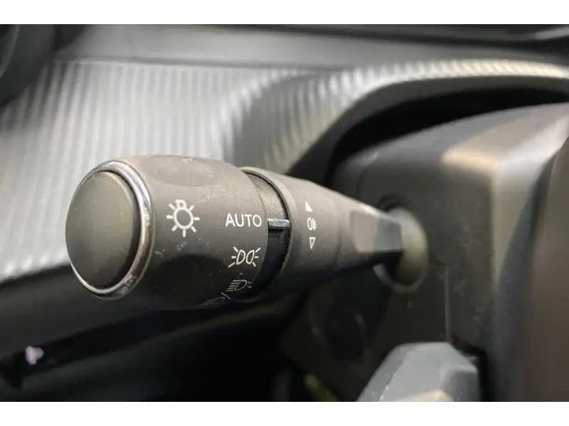 Occasion Peugeot 208 Allure GREY 23