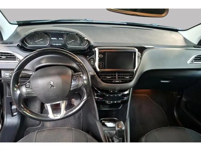 Occasion Peugeot 208 Allure Gps camera 110pk trekhaak BLACK 11