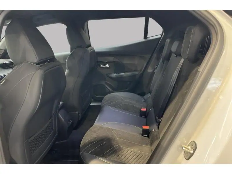 VEHICLE__CONDITION_SERVICE Peugeot 2008 GT WHITE 18