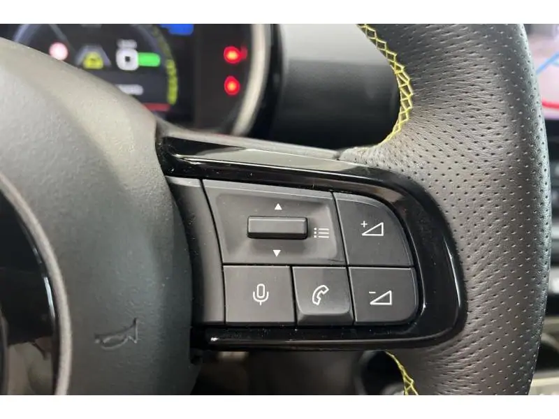 VEHICLE__CONDITION_SERVICE Abarth 600e scorpionissima PURPLE 28