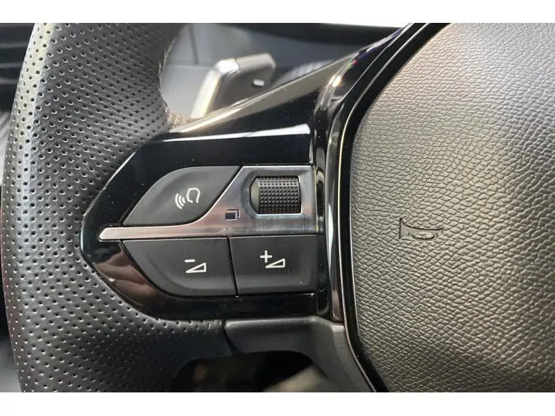 Occasion Peugeot 2008 GT WHITE 21